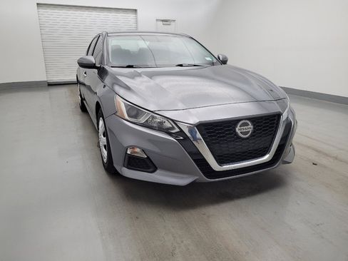 Used 2019 Nissan Altima 2.5 S FWD image 14