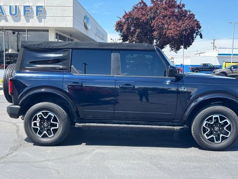 Used 2021 Ford Bronco Outer Banks AWD/4WD image 2