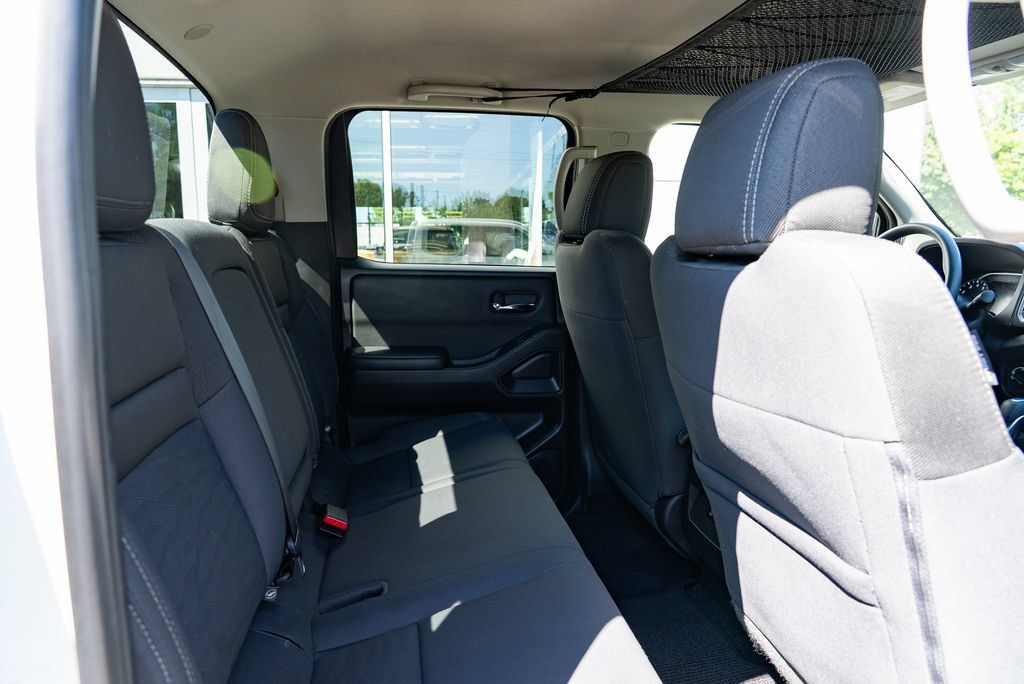 Used 2023 Nissan Frontier SV AWD/4WD image 28