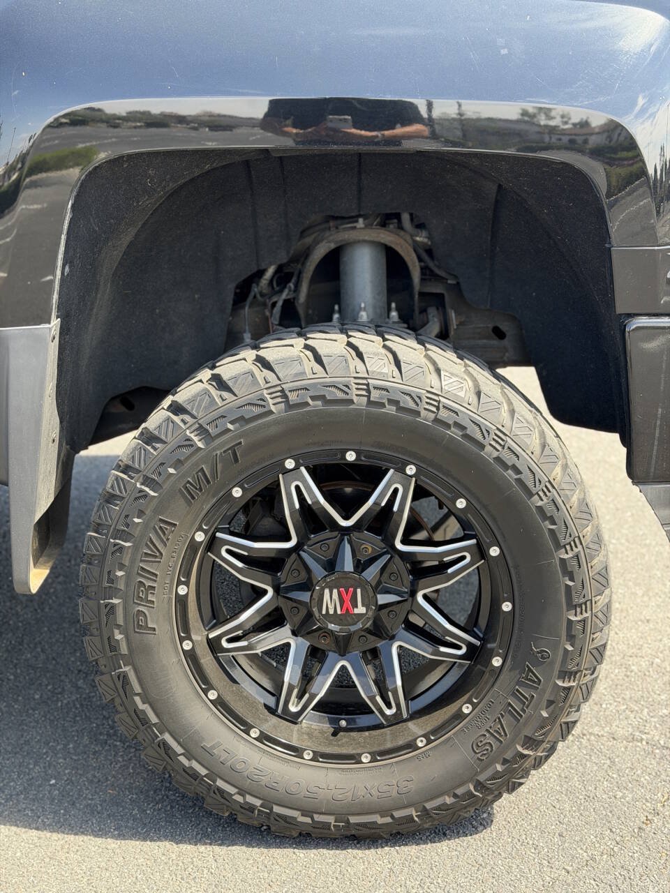 Used 2014 Chevrolet Silverado 1500 High Country w/ High Country Premium Package AWD/4WD image 17