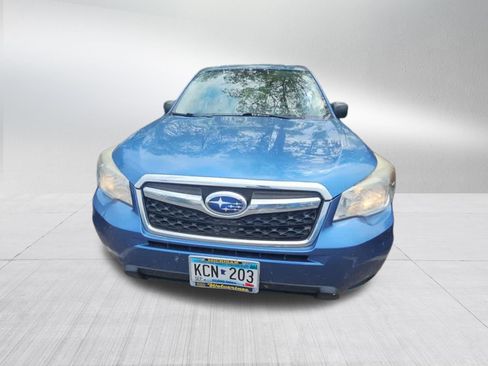 Used 2015 Subaru Forester 2.5i AWD/4WD image 2