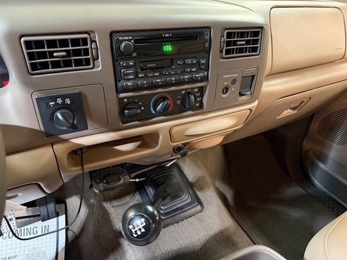 Used 1999 Ford F250 Lariat AWD/4WD image 19