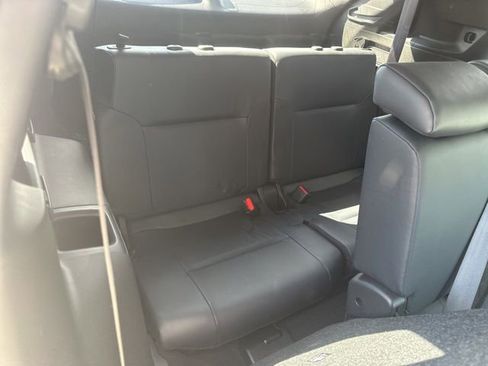 Used 2025 Mitsubishi Outlander SE AWD/4WD image 32