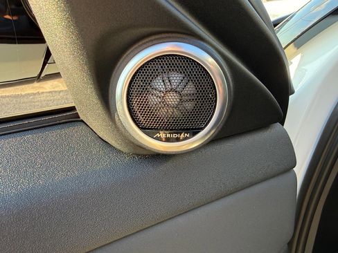 Certified 2026 Land Rover Range Rover Evoque Dynamic SE image 28