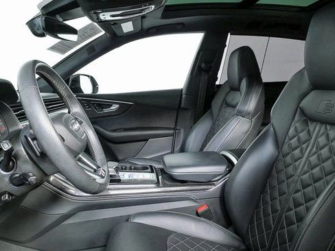 Used 2023 Audi SQ8 Prestige w/ Prestige Package image 5