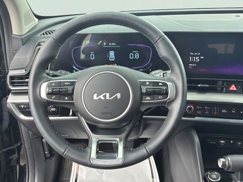Used 2025 Kia Sportage EX FWD image 19