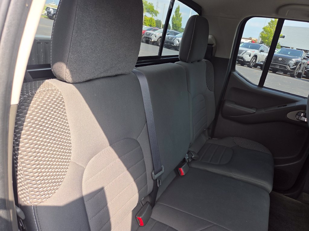 Used 2018 Nissan Frontier PRO-4X AWD/4WD image 25