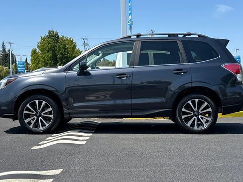 Used 2017 Subaru Forester 2.0XT Premium w/ Popular Package #2A AWD/4WD image 2