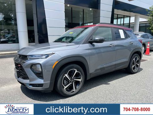 Certified 2022 Chevrolet TrailBlazer RS w/ Sun and Liftgate Package image 1