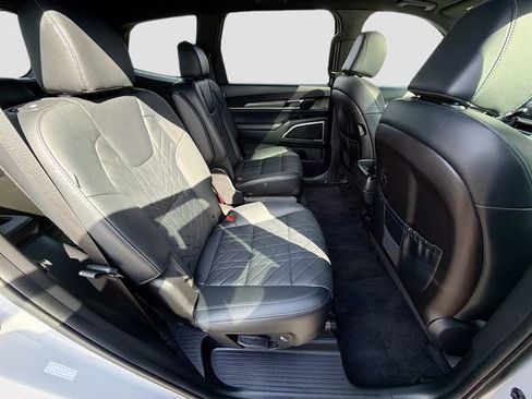 Used 2025 Kia Telluride EX X-Line AWD/4WD image 30
