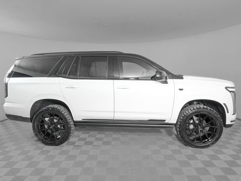 Used 2026 Cadillac Escalade Platinum Sport w/ LPO, Floor Liner Package image 5