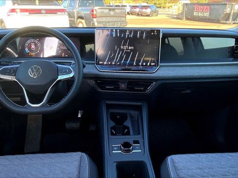 Used 2026 Volkswagen Tiguan S FWD image 5