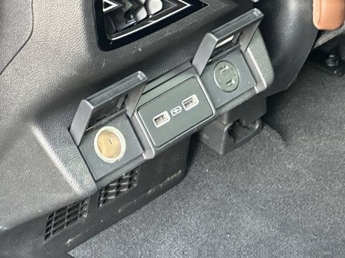 Used 2023 Acura MDX SH-AWD w/ Advance Package image 27
