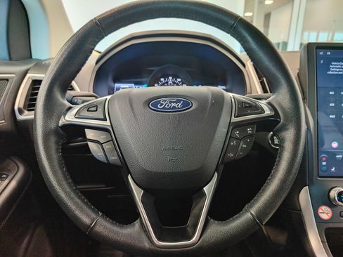 Used 2024 Ford Edge SEL AWD/4WD image 12