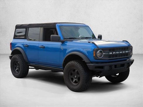 Used 2022 Ford Bronco Black Diamond AWD/4WD image 3
