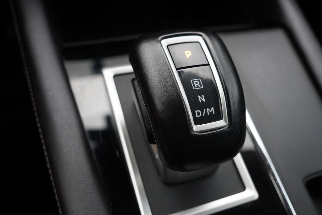 Used 2024 Mitsubishi Outlander SE AWD/4WD image 30