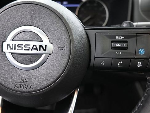 Certified 2021 Nissan Rogue SV w/ Premium Package image 28