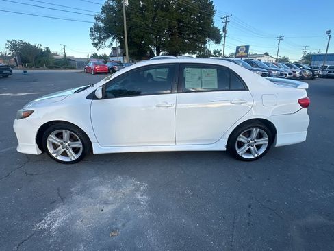 Used 2013 Toyota Corolla image 2