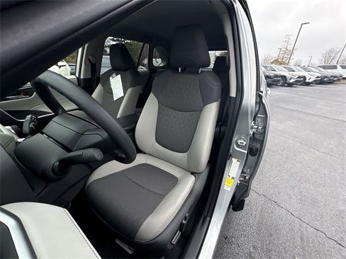 New 2025 Toyota RAV4 XLE image 12