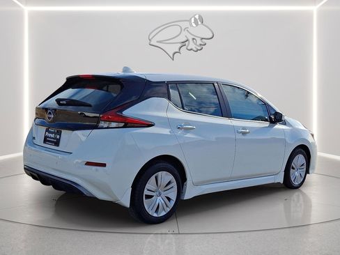 Used 2023 Nissan Leaf S image 4