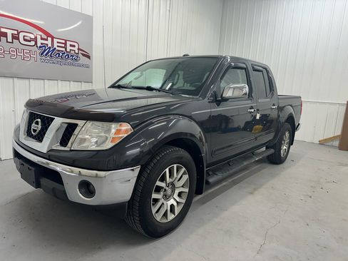 Used 2013 Nissan Frontier SL image 4