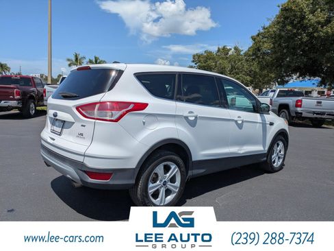 Used 2016 Ford Escape SE FWD image 3