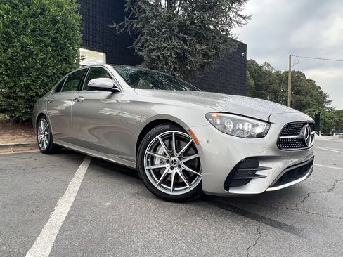 Used 2021 Mercedes-Benz E 350 Sedan image 7