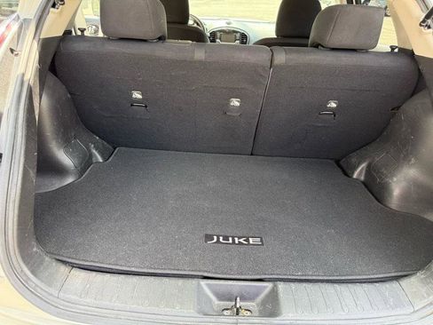 Used 2015 Nissan Juke SV FWD image 28