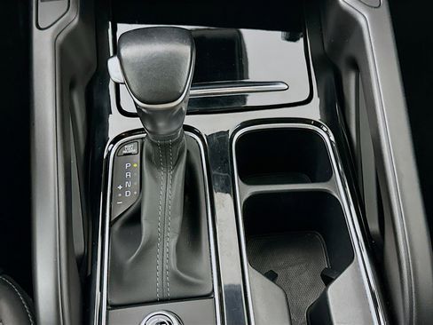 Used 2025 Kia Telluride S FWD image 25