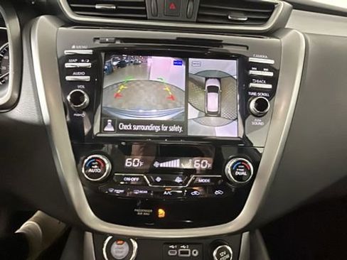 Used 2024 Nissan Murano SV AWD/4WD image 25