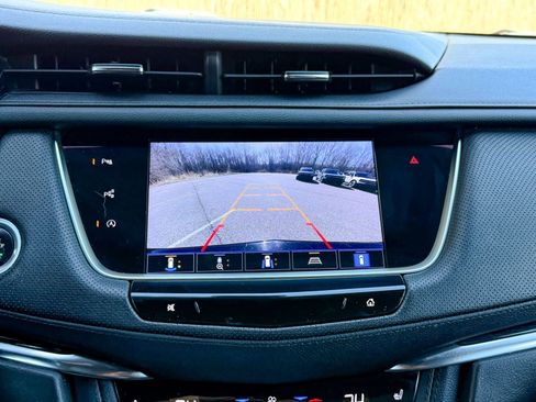 Used 2022 Cadillac XT5 Premium Luxury w/ LPO, ONYX Package image 24