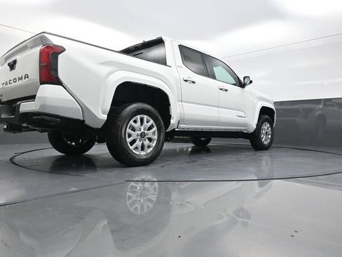 Used 2026 Toyota Tacoma SR5 AWD/4WD image 36