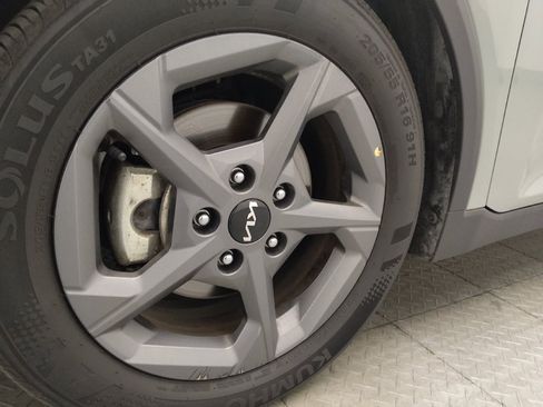 Used 2025 Kia K4 FWD image 31