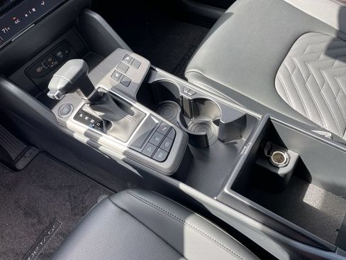 New 2026 Kia Sportage X-Line w/ X-Line Technology Package AWD/4WD image 9
