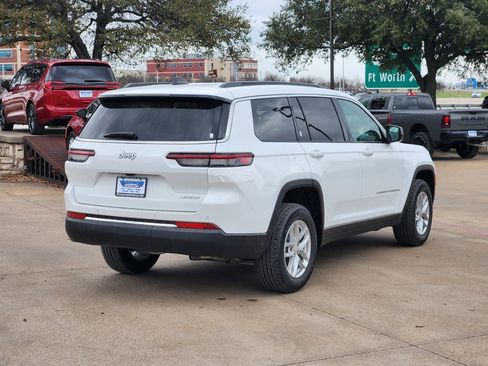 New 2026 Jeep Grand Cherokee L Laredo image 4