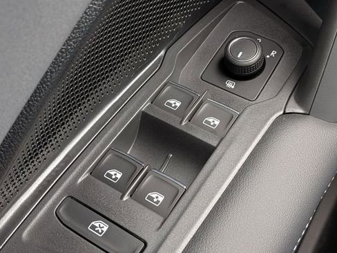 New 2026 Volkswagen Tiguan SE R-Line image 26