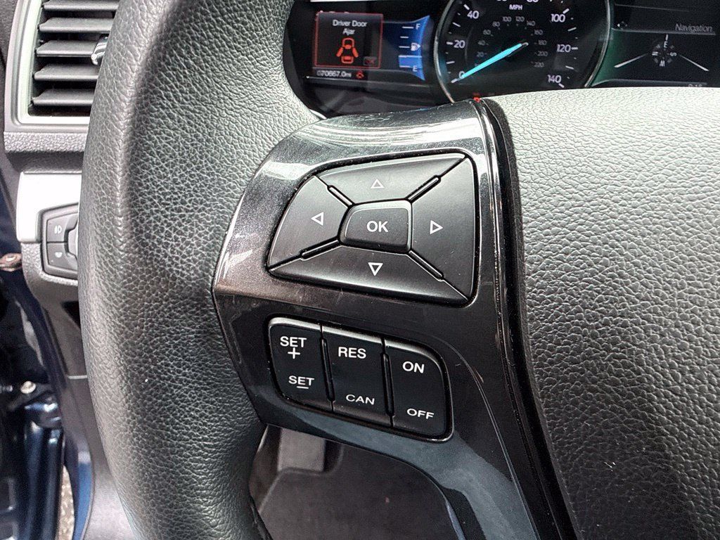 Used 2017 Ford Explorer XLT w/ Equipment Group 202A AWD/4WD image 29