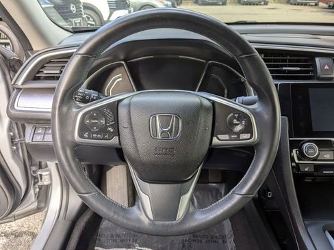 Used 2018 Honda Civic Touring image 14
