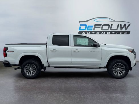 New 2026 Chevrolet Colorado LT w/ LT Convenience Package AWD/4WD image 2