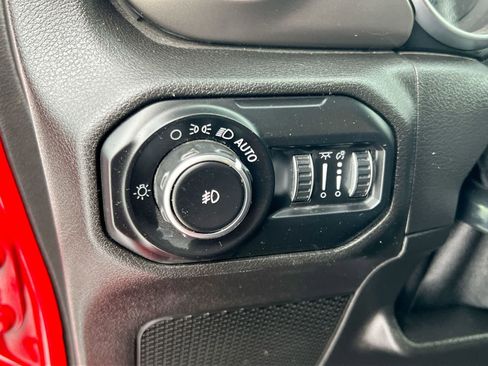 Used 2020 Jeep Wrangler Unlimited Sport S image 17