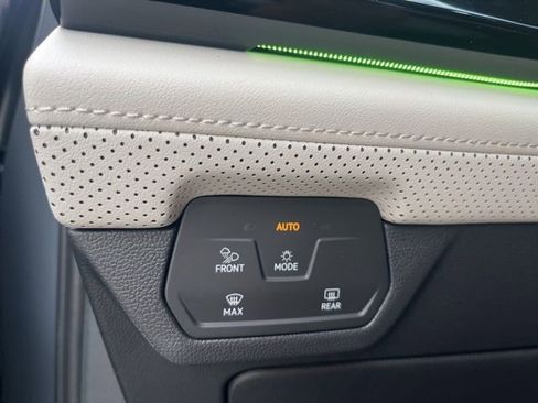 New 2026 Volkswagen Atlas Cross Sport SEL Premium R-Line AWD/4WD image 8