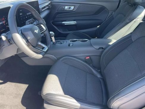 Used 2025 Ford Mustang Coupe RWD image 20