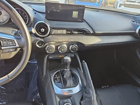 Used 2024 MAZDA MX-5 Miata RF Grand Touring image 29