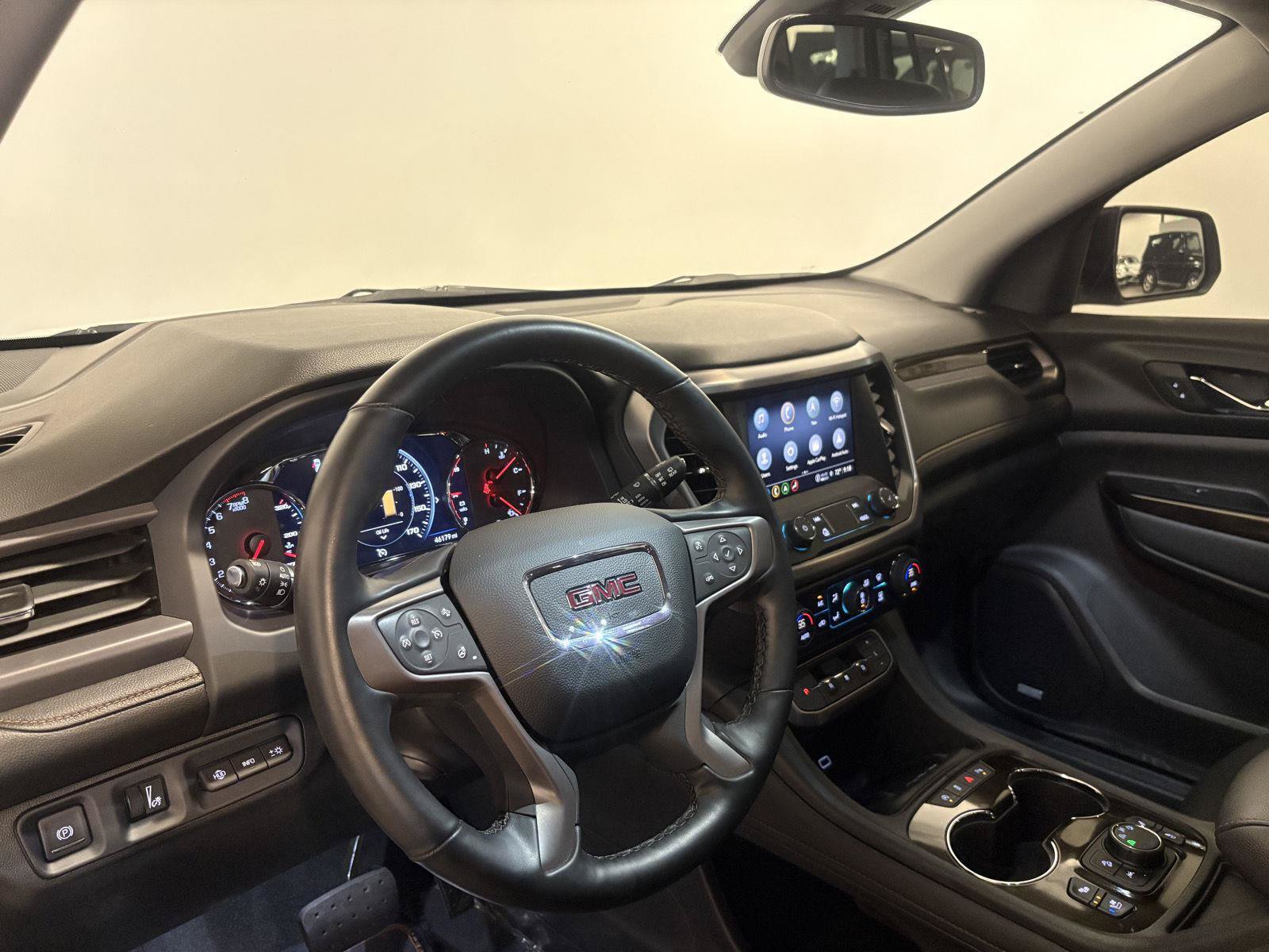 Used 2023 GMC Acadia AT4 w/ Technology Package AWD/4WD image 23