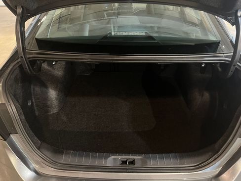 Used 2025 Nissan Altima 2.5 SV image 31