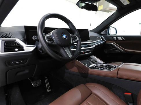 Used 2025 BMW X6 xDrive40i AWD/4WD image 28