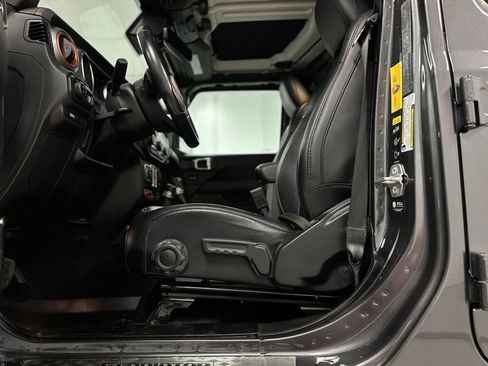 Used 2023 Jeep Gladiator Mojave w/ Safety Group image 19