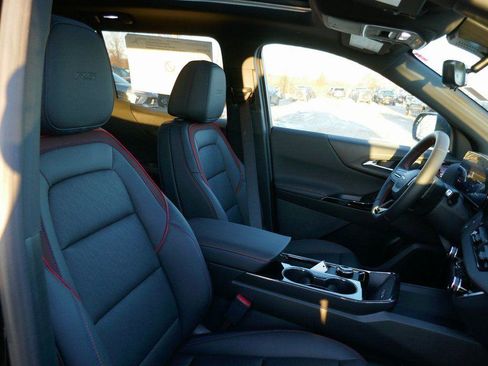 New 2026 Chevrolet Equinox RS w/ Safety and Technology Package image 9