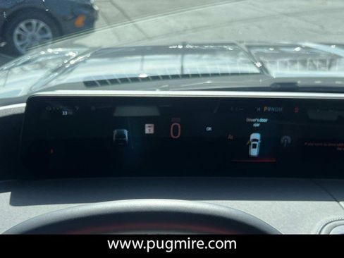 New 2026 Ford Expedition Max Platinum image 24