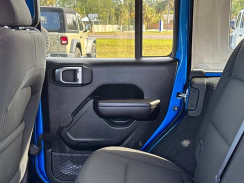 Certified 2021 Jeep Wrangler Unlimited Sport S image 14